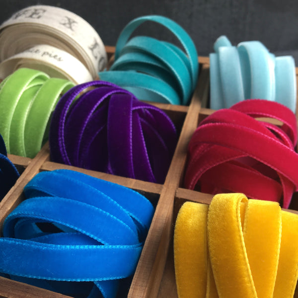 Velvet ribbon