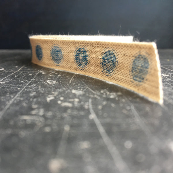 Linen ribbon with blue dot from Caltonberry