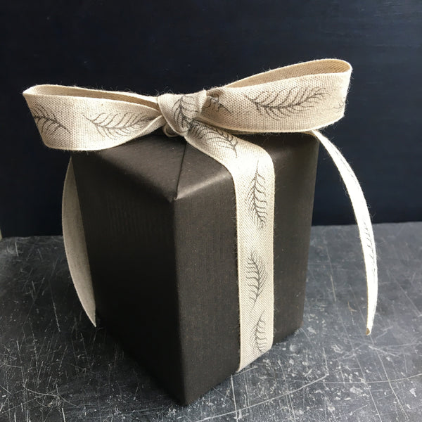 Linen Feather Ribbon
