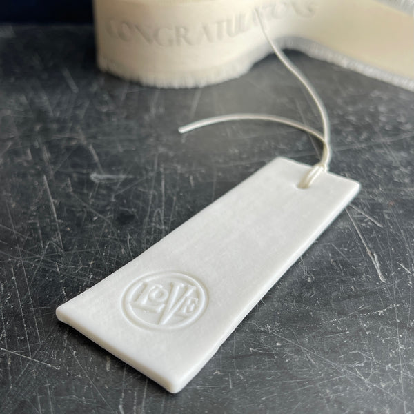 wedding gift tag in porcelain 