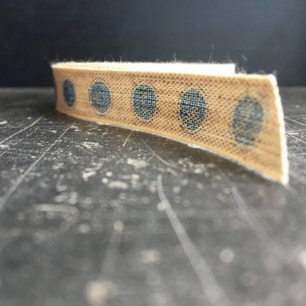 Linen ribbon with blue dot from Caltonberry 